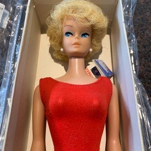 Vintage 1962 bubble cut Barbie. Original box.